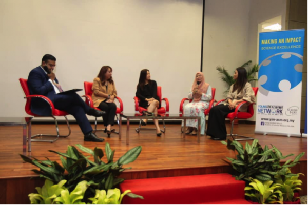 A snapshot of the FWIS Program Sharing Session.
Photo credits: UM Office of Industry and Community Engagement (Facebook)
